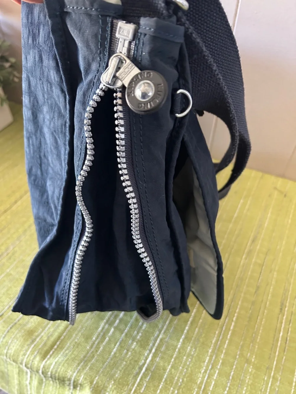 Kipling Black Nylon Messenger Bag with Adjustable Strap expandable unisex